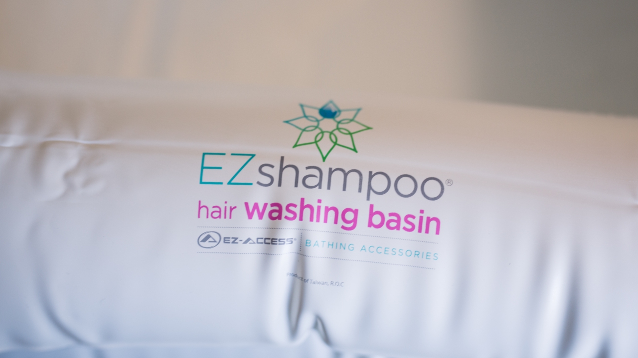 EZ-SHAMPOO® Hair Washing Basin logo